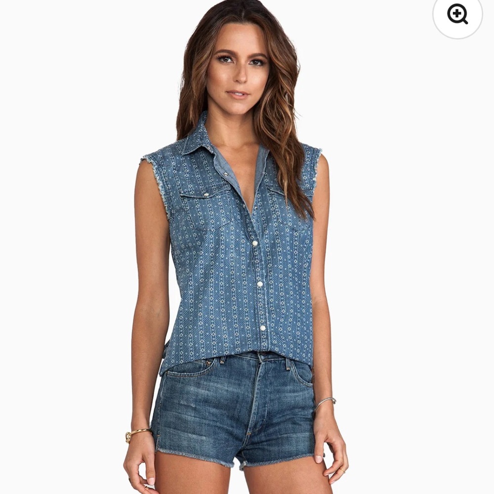 True Religion | Sleeveless New Georgia Woven Shirt✨